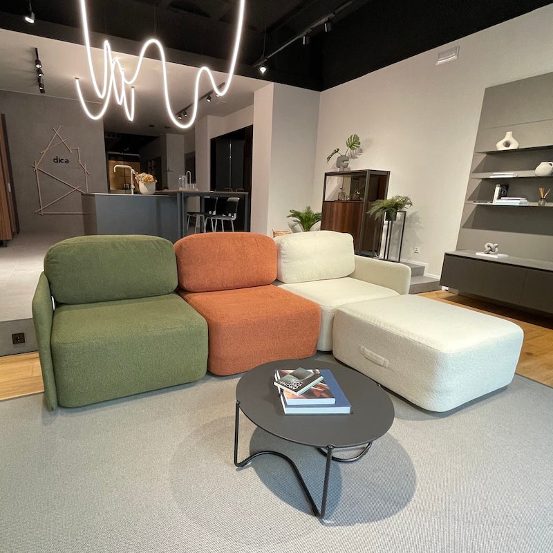 Descubre la sofisticada versatilidad de los sofás modulares
